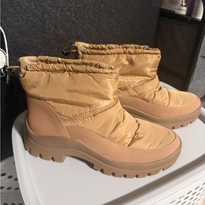 Lucky Brand Light Brown Winter Boots